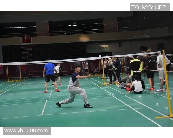 重庆羽毛球队耐力争议引发热议球迷与专家各执己见